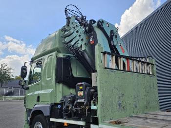 CF 440 6x2 / HIAB 42 tm CRANE / KRAN